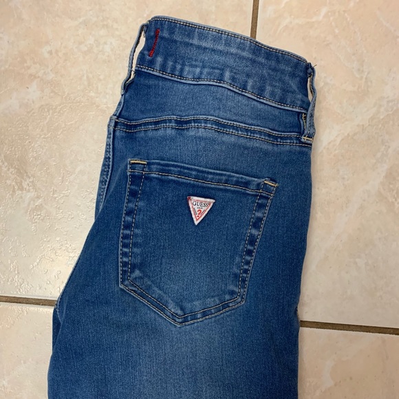 Guess Jeans - Picture 1 of 2